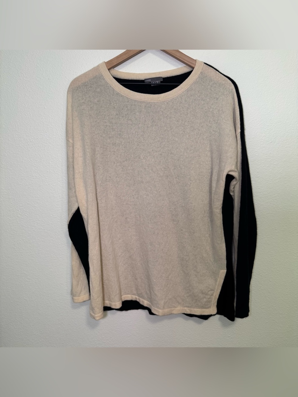 Vince Cashmere Colorblock Crewneck Sweater- Size Medium